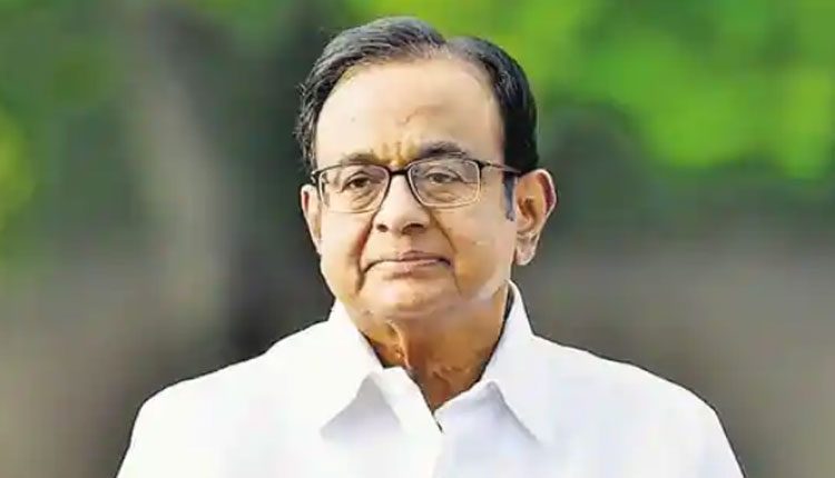 చిదంబరం, కార్తీకి ఊరట.. వ్యక్తిగత హాజరు నుంచి మినహాయింపు