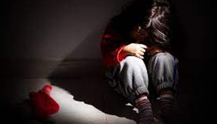 సిరిసిల్లలో మూడేళ్ల చిన్నారిపై అత్యాచారం