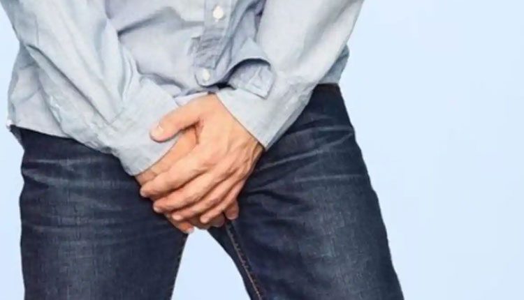 ఇదెక్క‌డి పోయేకాలం.. యువ‌కుడి జ‌న‌నాంగం కోసేసిన‌ న‌పుంస‌కులు..!