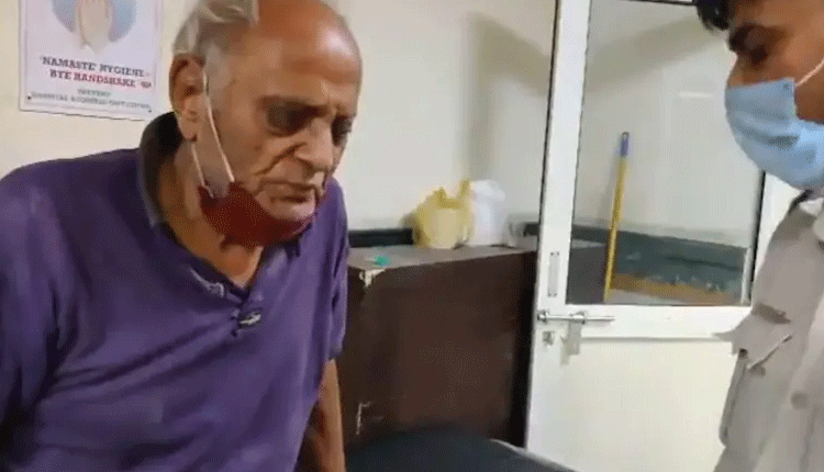 క‌రోనా సోకిన వృద్ధుడ్ని.. ఒంట‌రిగా వ‌దిలేసిన కుటుంబం