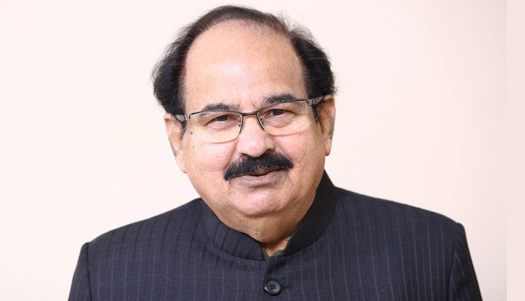 కరోనాతో మాజీ మంత్రి కన్నుమూత