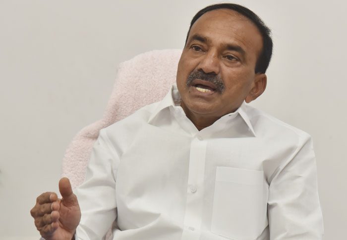 టీకా కొరతను కేంద్రం తీర్చాలి