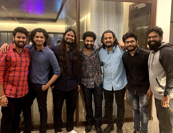 బ్యాండ్‌ తో మీటింగ్‌