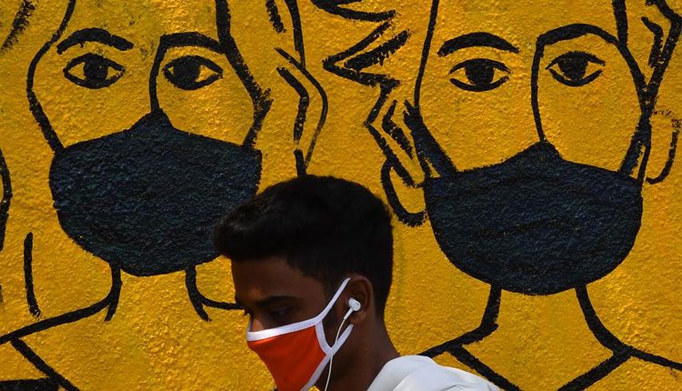 కరోనా వేళ భారత్‌కు బాసటగా నిలిచిన ఫ్రాన్స్‌, కువైట్‌