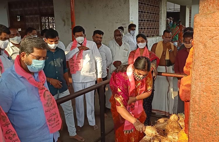 సీఎం కేసీఆర్‌ కరోనాను జయించాలి