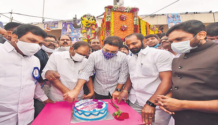 త్వరలో నగరంలో 125 అడుగుల ఎత్తు అంబేద్కర్‌ విగ్రహం