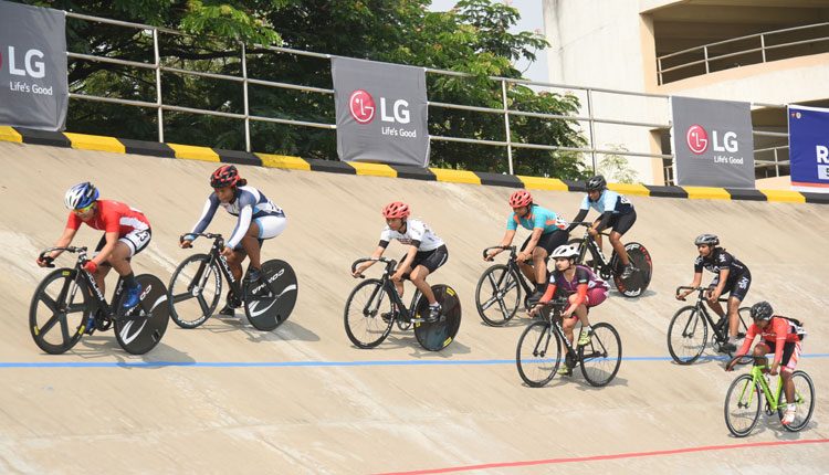 రొటీన్‌కు భిన్నం సైక్లింగ్‌ ప్రత్యేకం..