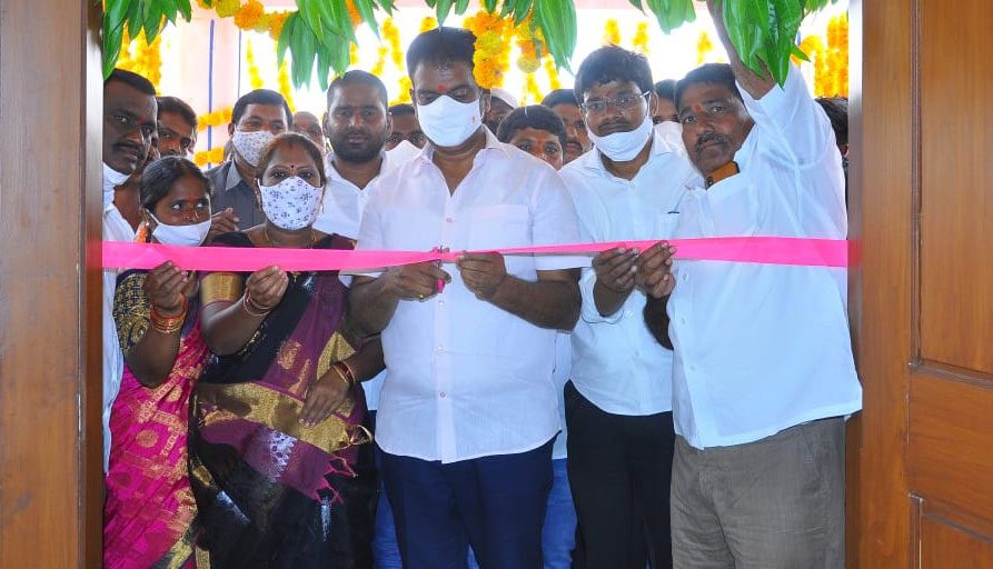 అభివృద్ధిలో దేశానికే ఆదర్శం