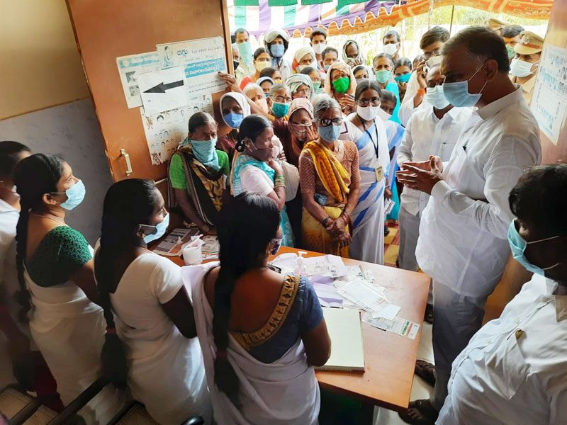 వ్యాక్సినేషన్‌కు స్పందన బాగున్నది