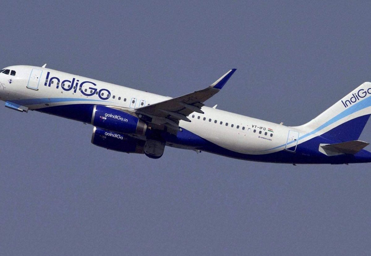 విమాన స‌ర్వీసుల మార్పుపై ఫీజు ర‌ద్దు!