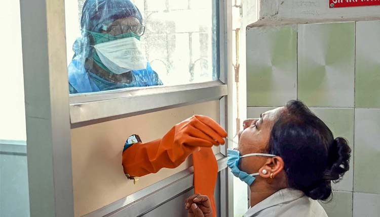 కరోనా మరణ మృదంగం.. 24 గంటల్లో 2వేల మరణాలు.. 2.95లక్షల కేసులు