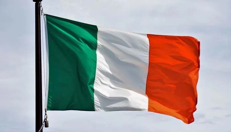 భారత్‌కు 700 ఆక్సిజన్‌ కాన్సంట్రేటర్లు పంపిన ఐర్లాండ్‌