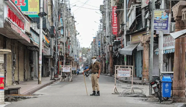 Tamil Nadu students stranded in J&K | జమ్ముకశ్మీర్‌లో చిక్కుకున్న.. 52 మంది తమిళనాడు విద్యార్థులు
