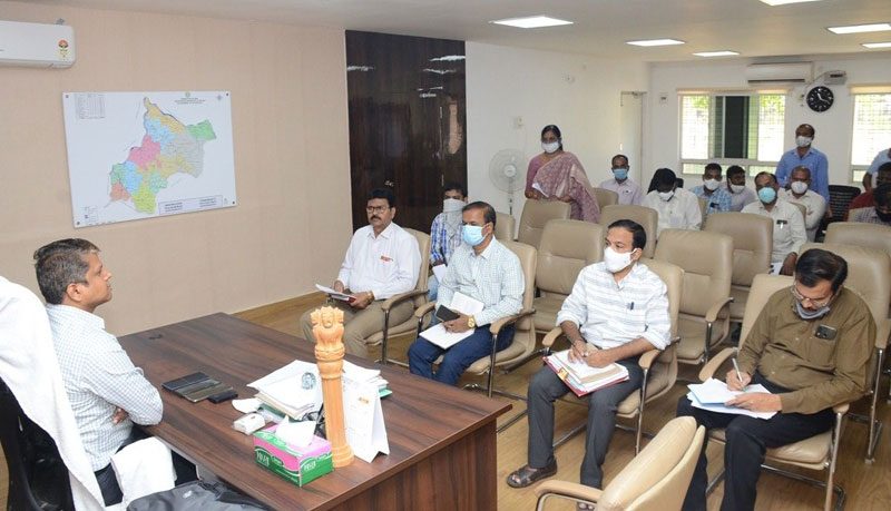 రైతు శిక్షణ కార్యక్రమాలు నిర్వహించాలి