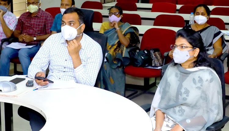 టీచింగ్‌, నాన్‌ టీచింగ్‌ ఉద్యోగుల వివరాలు సిద్ధం