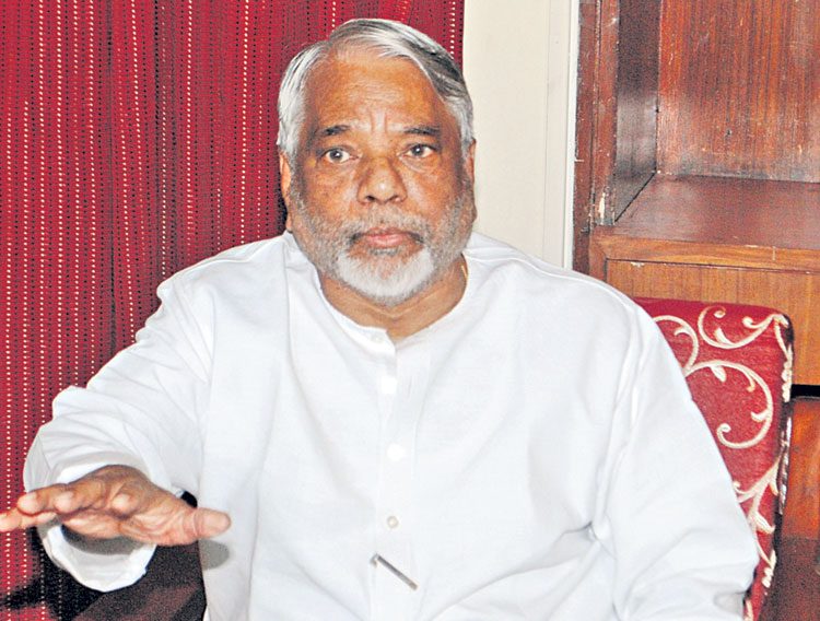 సాయిబాబా తొలగింపు సరికాదు: కేకే