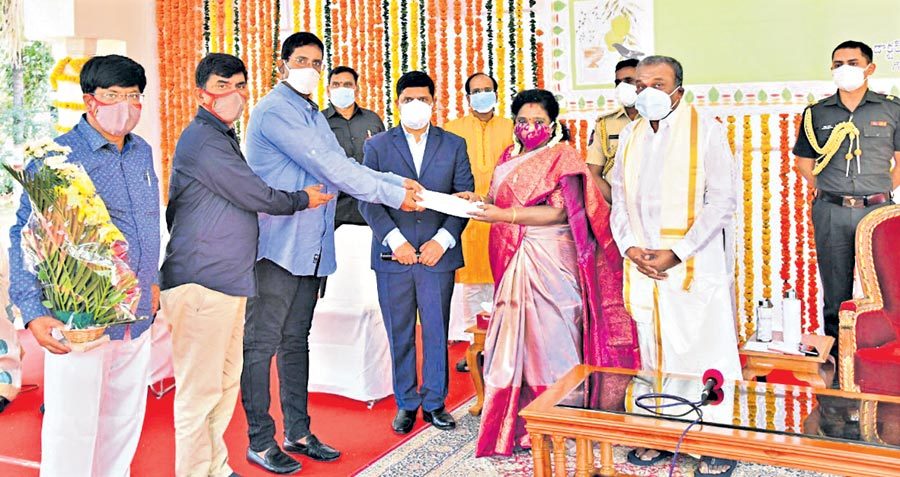 ఆదిమజాతి గిరిజనులకు పోషకాహారం