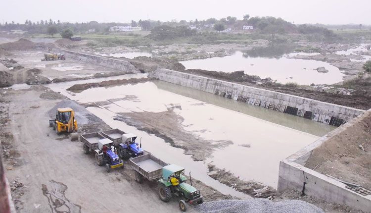 మున్నేరుకు కరకట్ట