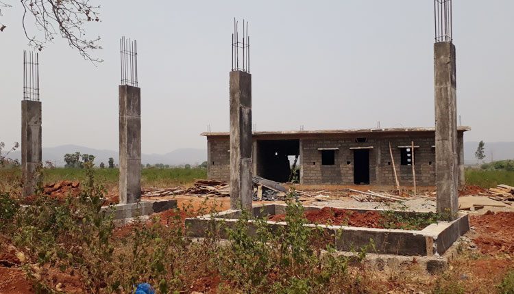 నిర్లక్ష్యానికి సాక్ష్యాలు..