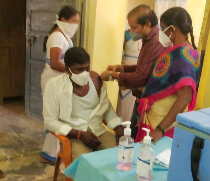 విస్తృతంగా కరోనా టెస్టులు, వ్యాక్సినేషన్