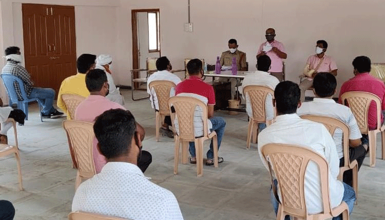 నకిలీ విత్తనాలు అమ్మితే చర్యలు