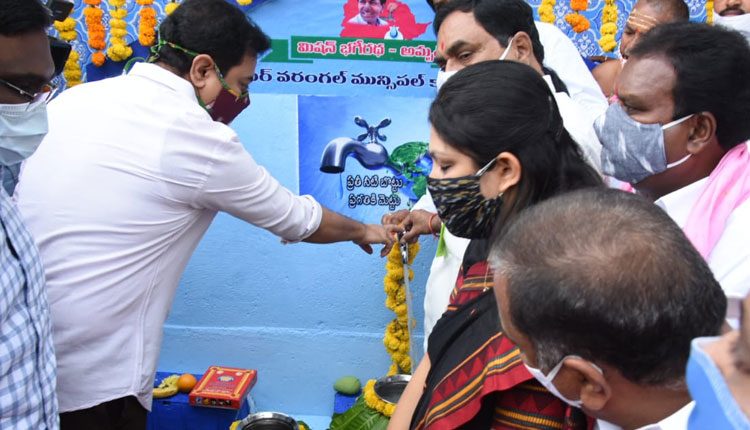 మిష‌న్ భ‌గీర‌థ వాట‌ర్ ట్యాంక్‌ను ప్రారంభించిన కేటీఆర్