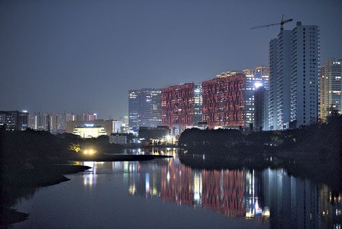 ఆఫీస్‌ స్పేస్‌లో అదుర్స్.. హైదరాబాద్‌షా