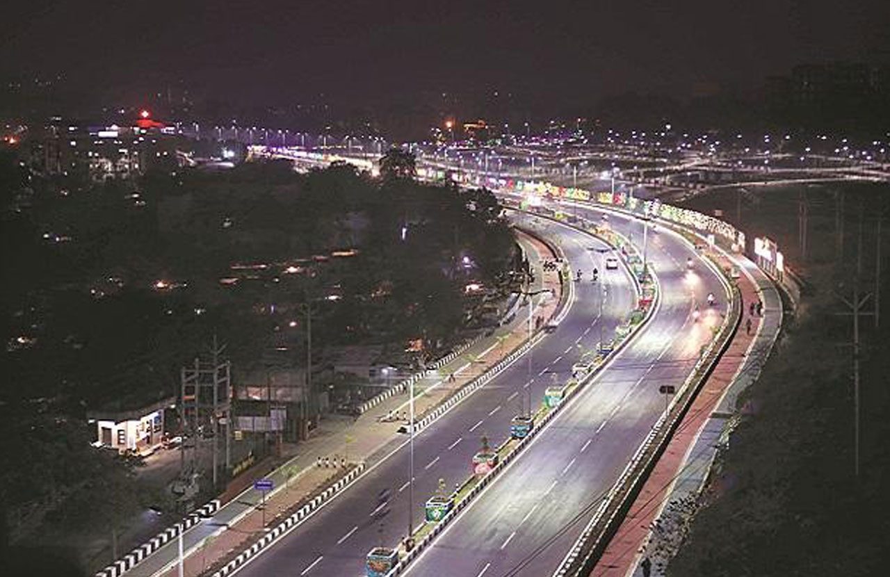 పాక్షిక లాక్‌డౌన్‌తో ప్రొడ‌క్ష‌న్ కుదేలే.. సీఈవోల మ‌నోగ‌తం