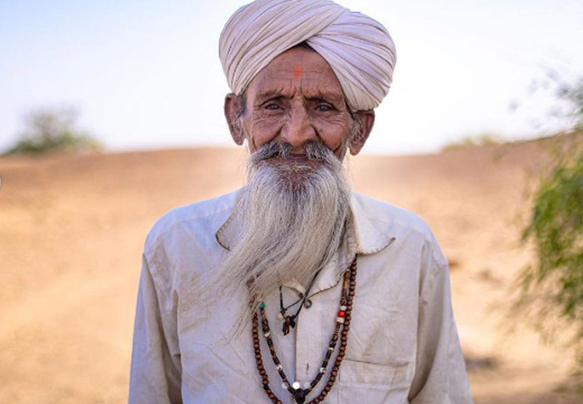 ఆస్ట్రేలియ‌న్‌తో వృద్ధుడి ల‌వ్ స్టోరీ! సోష‌ల్ మీడియాలో వైర‌ల్‌!!