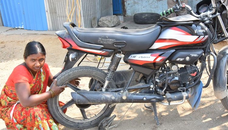 మెకానిక్‌ అరుణ