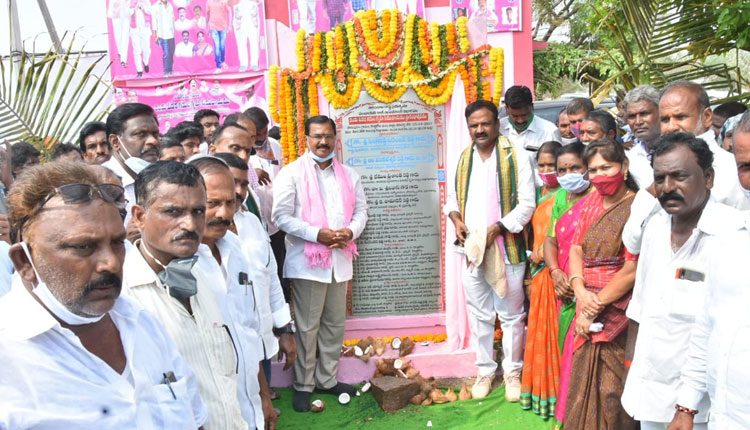 సంక్షేమంలో  దేశానికే ఆదర్శం