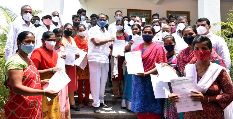 రాష్ర్టాన్ని బంగారు తెలంగాణగా మార్చుకుందాం