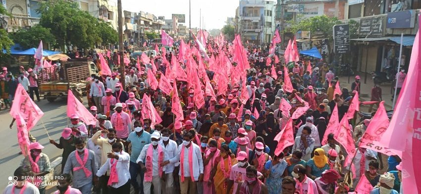 పోలింగ్‌కు 72 గంటల ముందే మూగబోయిన మైకులు