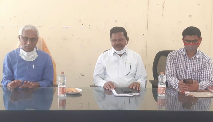 మహనీయుల జయంతిని  ఘనంగా నిర్వహించుకుందాం