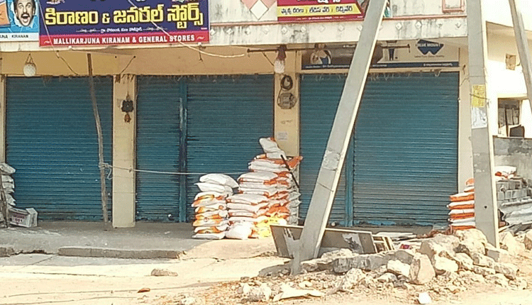 ‘మా గ్రామానికి ఎవరూ రావద్దు..’