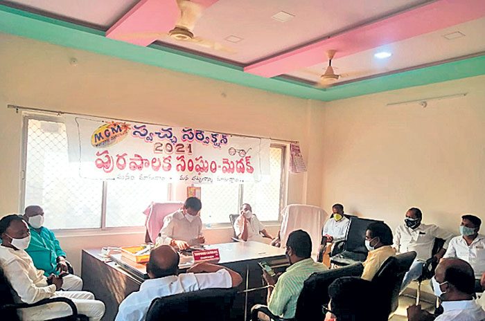 రేపటి నుంచి మెదక్‌లో లాక్‌ డౌన్‌