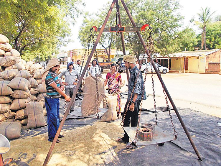 సర్వం సిద్ధం