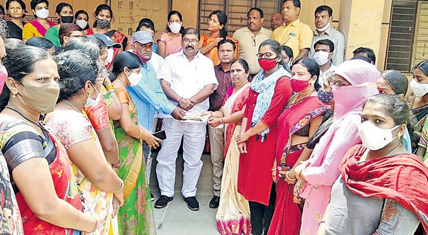 గురువుల సేవలు మరువలేనివి