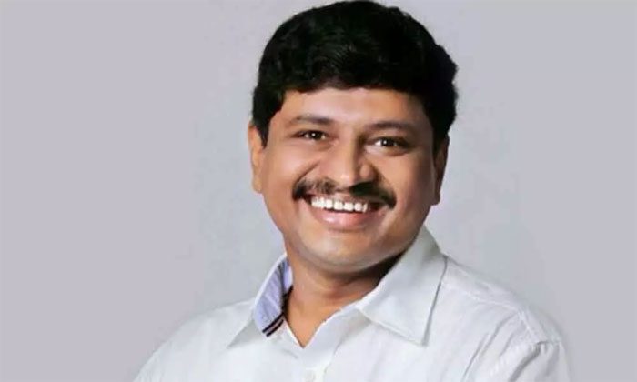 ఎంపీ సంతోష్‌కుమార్‌కు పాజిటివ్‌