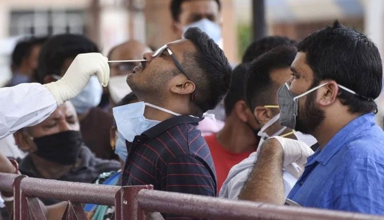 ఒక్క రోజులో లక్ష కరోనా కేసులు..  దేశంలో తొలిసారి