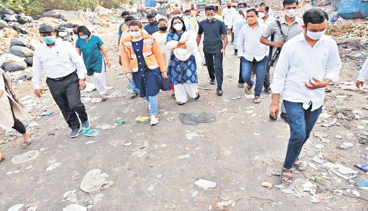 పొద్దున ఆరింటికే తనిఖీలు