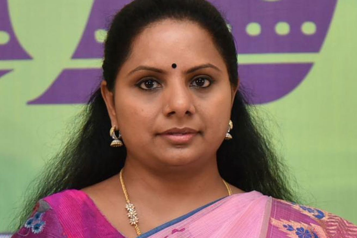 క‌రోనా హెల్ప్‌లైన్ ఏర్పాటు చేసిన ఎమ్మెల్సీ కవిత