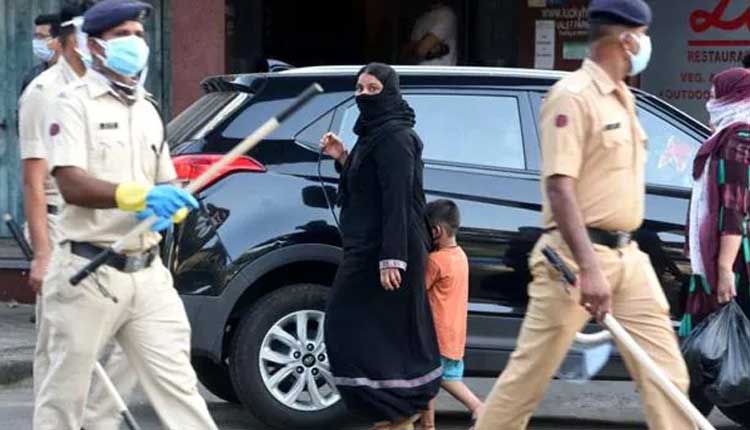 క‌రోనా బారిన‌ప‌డి మ‌రో ఇద్ద‌రు పోలీసులు మృతి..!