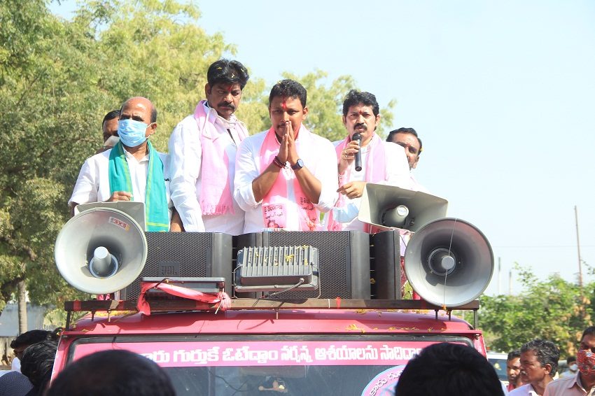 అడుగడుగునా ఆత్మీయత