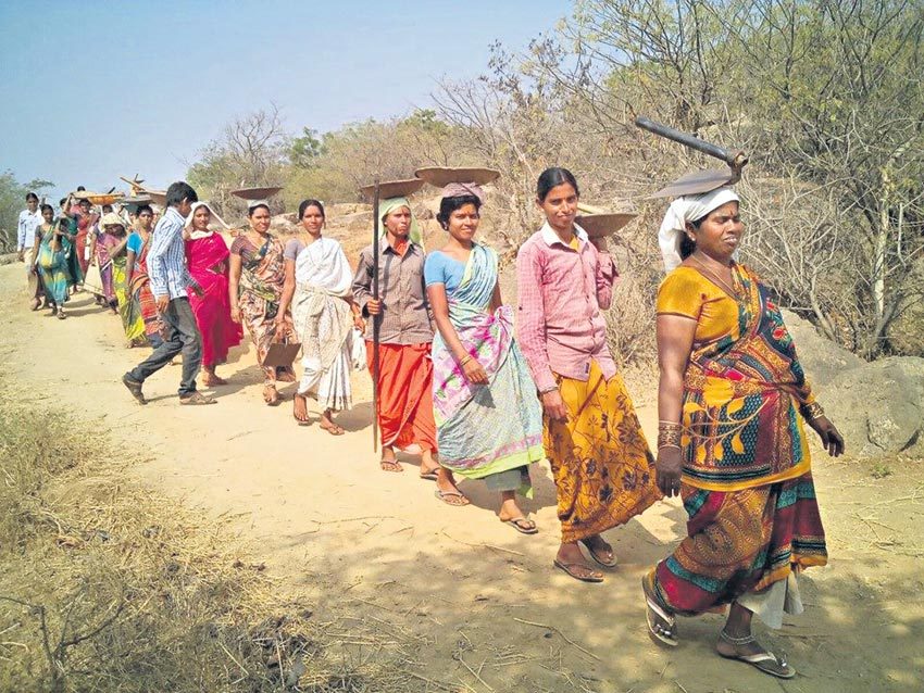 ఉపాధిహామీ కూలి పెంపు