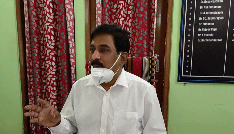 లక్షణాలుంటేనే కొవిడ్‌ పరీక్ష చేయించుకోవాలి