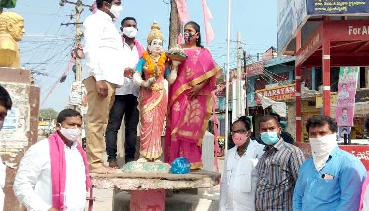 టీఆర్‌ఎస్‌తోనే రాష్ట్రం అభివృద్ధి