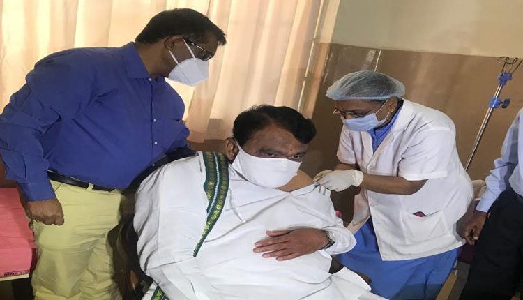 కొవిడ్‌ టీకాపై అపోహలు వద్దు