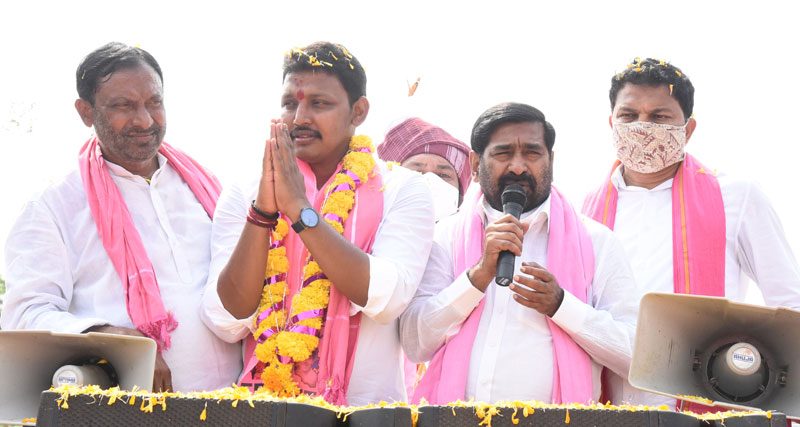 టీఆర్‌ఎస్‌తోనే వెలుగులు