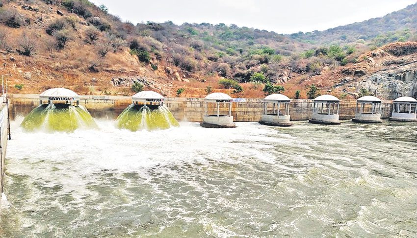 కాళేశ్వర గంగ.. పరుగులు తీయంగ